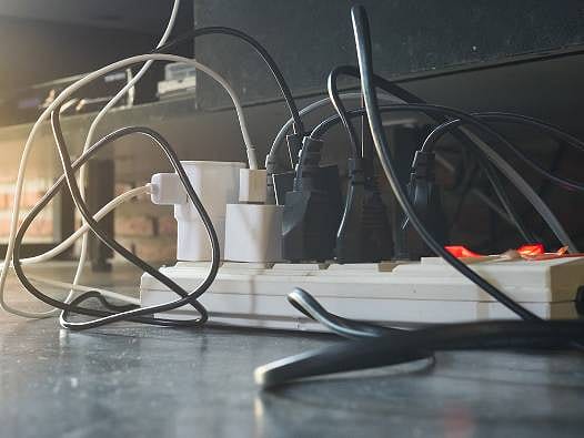 Elektriğin küresel savaşı: 230 volt dünya standardı mı oluyor?