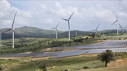 Güneş ve rüzgârda 10 yıllık kazanım: 354 milyon ton karbon engellendi
