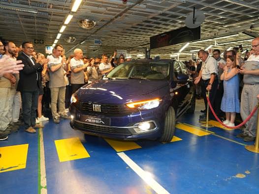 Bir devrin sonu: 11 yıl, 1,4 milyon adet! Fiat Egea’ya Tofaş’ta veda töreni düzenlendi