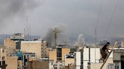 İran-İsrail savaşında son durum | İran Kızılayı açıkladı: Saldırılarda hayatını kaybedenlerin sayısı 787 oldu