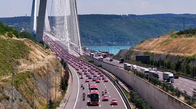 Togg, A Milli Futbol Takımı'nı Dünya Kupası yolculuğuna konvoyla uğurladı
