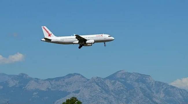 Antalya Havalimanı ağustosta 5 milyon 893 bin 602 yolcuya hizmet verdi