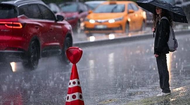 Yurdun kuzeybatısına sağanak alarmı: Yarın sabah başlıyor
