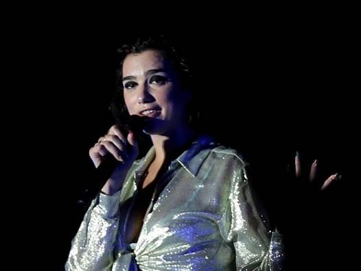 Samsung’a "İzinsiz Fotoğraf" şoku: Ünlü şarkıcı Dua Lipa’dan 15 milyon dolarlık tazminat davası