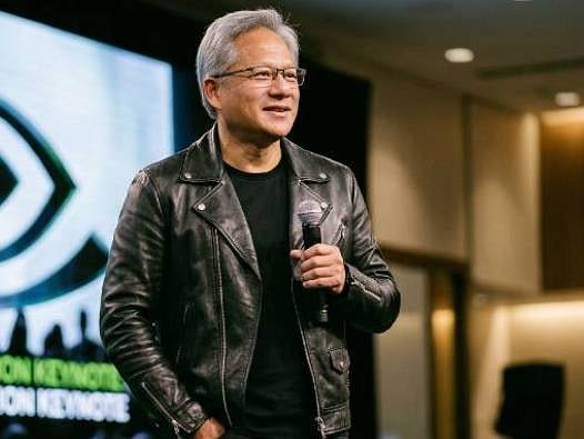 Steve Jobs’un kazakları gibi ikon oldu: Nvidia CEO'sunun deri ceketi müzayedede rekor kırdı! Tam 960 bin dolar