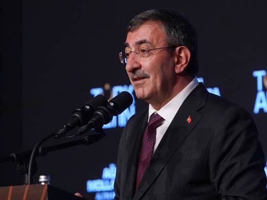 Cevdet Yılmaz OVP'yi açıkladı: Ekonomide 3 yıllık yol haritası belirlendi! Enflasyon tahmini ne oldu?