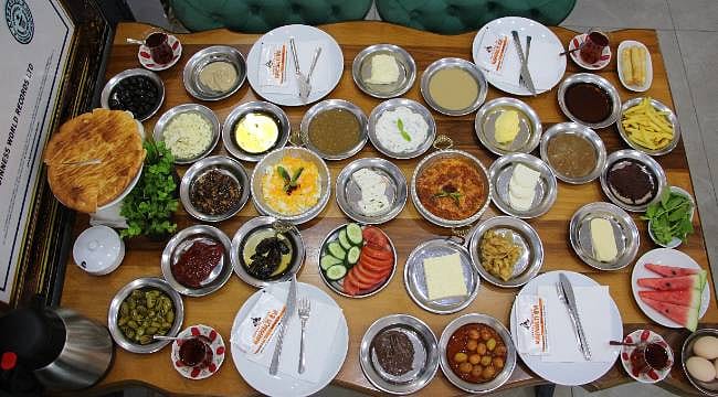 Guinness Rekorlar Kitabı'ndan dünya gündemine: Van Kahvaltısı gastronomi turizmindeki marka değerini katlıyor