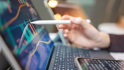 Bugün bir hissenin fiyatında düzeltme var