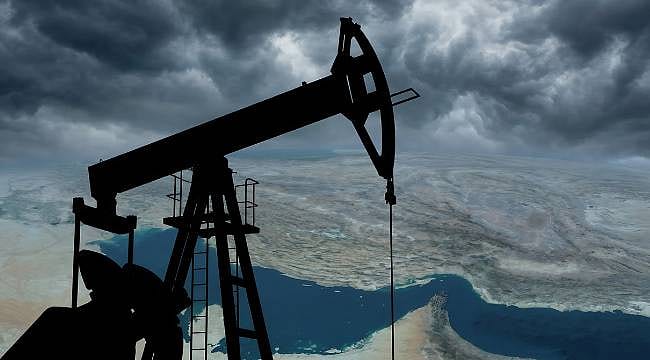 Hürmüz Boğazı krizinin faturası: Petrol fiyat tahminleri yukarı çekildi
