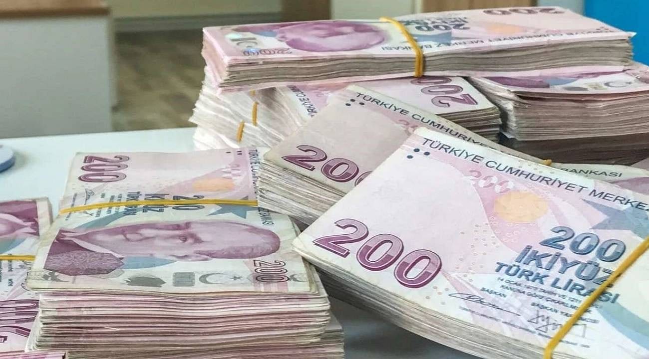 Emekliye 3 bin 552 TL maaş farkı ödenecek: Hesaplara 3 farklı ödeme yatacak