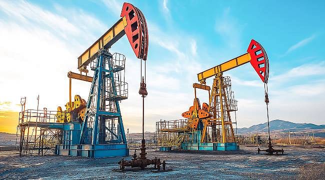 Kısa vadede yükseliş, 2027’de düşüş: Arz kesintileri petrol fiyat tahminlerini yukarı yönlü revize etti