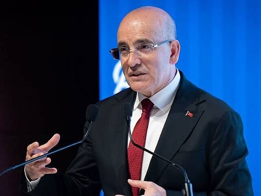"Cari açıktaki artış yönetilebilir ve geçici olacak"