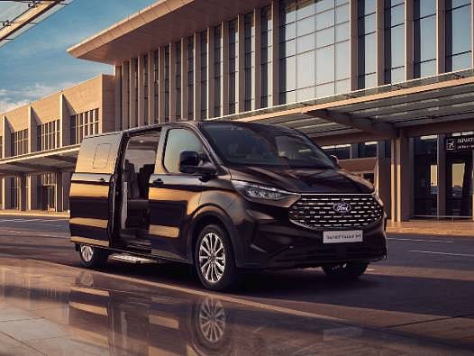 Hem esnek hem uyumlu: Ford Tourneo Custom 9+1 Türkiye’de