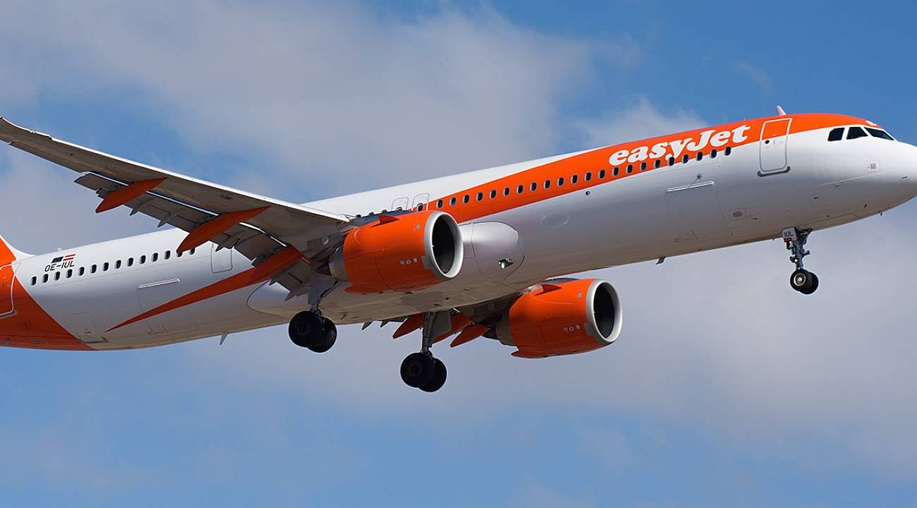EasyJet, 5,2 milyar sterlinlik satın alma teklifini kabul etti