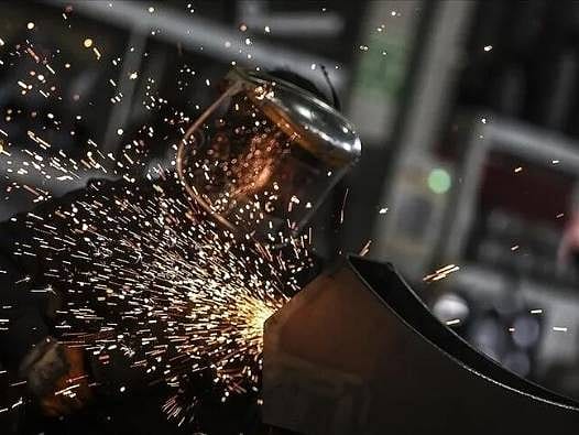 Almanya'da sanayi üretimi beklentilerin aksine düştü