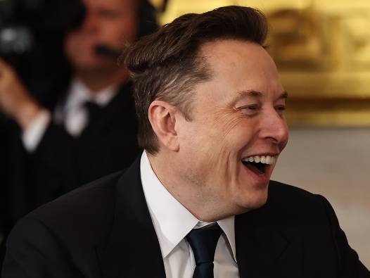 Tarihte bir ilk: Musk 800 milyar dolar sınırını aşan ilk insan oldu