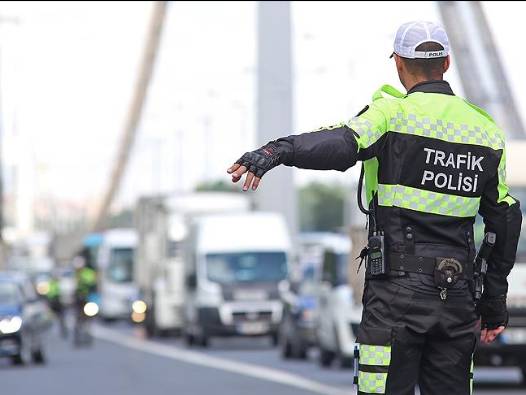 Yollarda yeni dönem: 10 soruda trafik cezası düzenlemesi hakkında merak edilenler