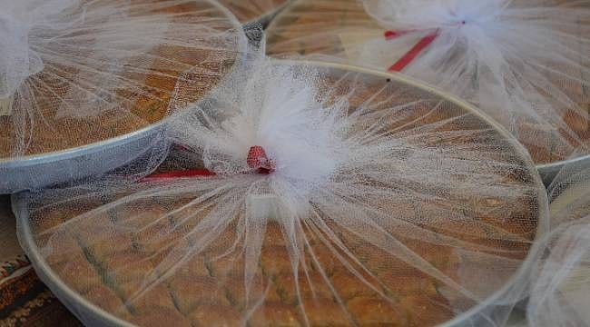 Düğün sezonunun vazgeçilmezi: Gaziantep baklavasına yoğun ilgi