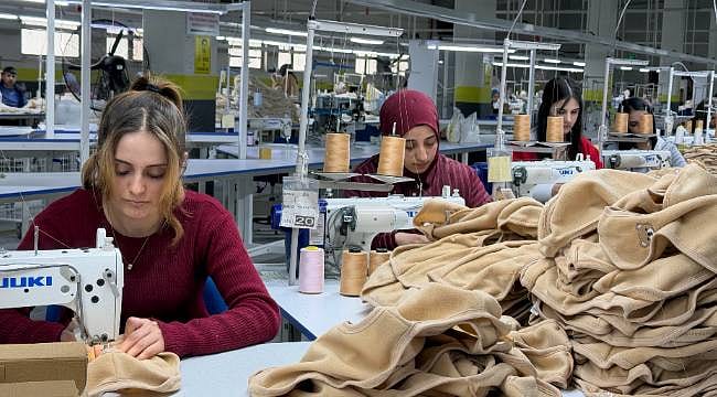Bebek giysileri Ağrı'da üretiliyor, dünyaya ihraç ediliyor: Yıllık 2 milyon adet üretim yapılıyor