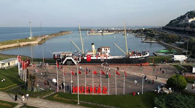 Atatürk’ün ilk adım attığı noktaya geliyor: Bandırma Vapuru yeni yerine karadan gidecek