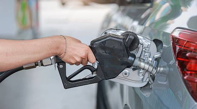 Resmi Gazete'de yayımlandı: Akaryakıtta eşel mobil sistemi kademeli olarak kaldırılıyor