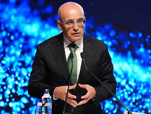 "Birkaç aylık gecikmeyle dezenflasyon süreci tekrar devam edecek"