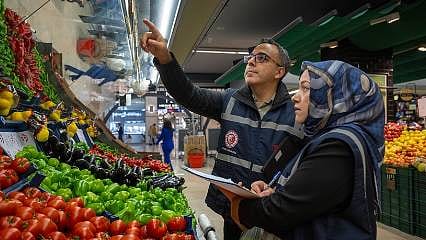 Fahiş fiyata ve stokçuluğa geçit yok: 9,3 milyon ürün mercek altında