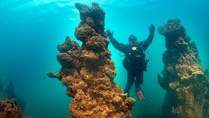 Mavi derinliklerde rekor hazırlığı: Van Gölü’nün "Su Altı Peribacaları" Guinness yolunda