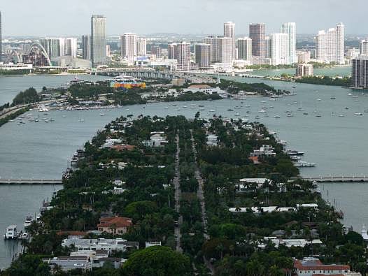 Küresel ticaretin ve turizmin kavşağında bir metropol: Modern Miami’nin dönüşümü