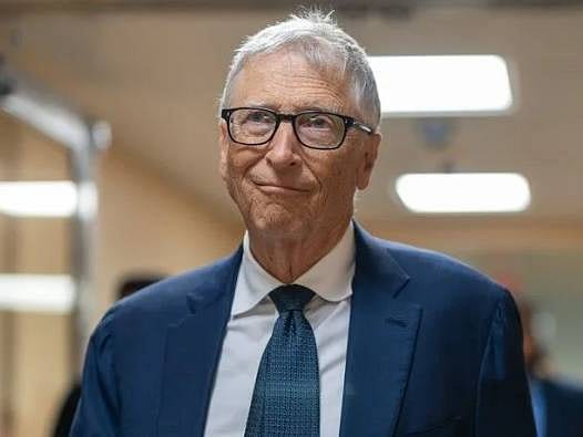 Bill Gates'ten yapay zeka uyarısı: "20 yıllık ekonomik ve toplumsal büyük bir çalkantıya hazır olun"