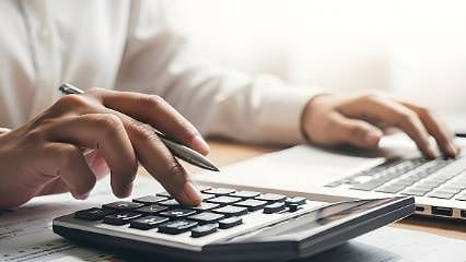 Faiz, enflasyon, ihracat: Ekonominin Nisan ajandasında hangi veriler öne çıkacak?