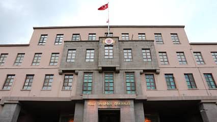 Ankara'da Kara Havacılık Komutanlığına ait helikopter kaza kırıma uğradı