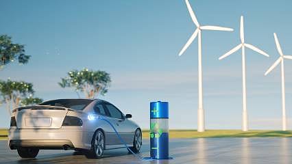 Otomobil pazarı daralsa da elektrikli ve hibrit araçların payı yüzde 50'yi aşarak rekor kırdı