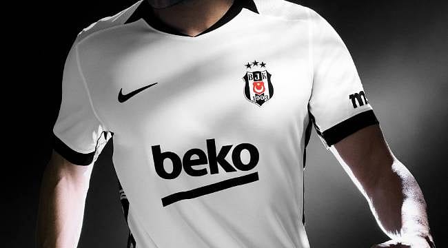 Beşiktaş yeni sezon formalarını görkemli bir lansmanla tanıttı