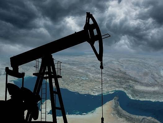 Hürmüz Boğazı belirsizliği depolama ihtiyacını artırdı: Petrol ihracatında yeni rotalar öne çıkıyor