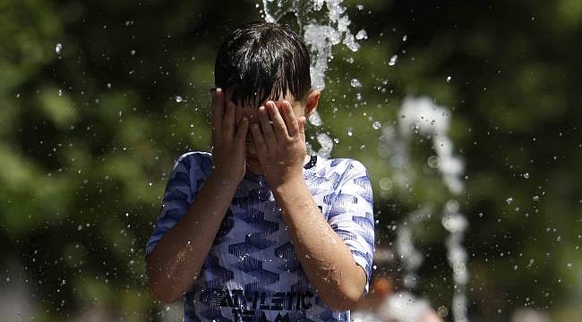 Avrupa'da aşırı sıcak kabusu: Fransa'da en az 18 can kaybı