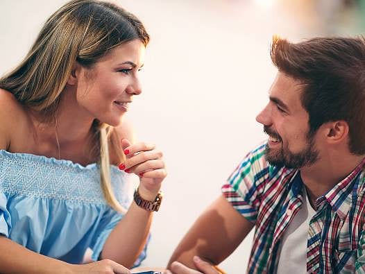 Enflasyon kıskacında romantizm: Bir randevunun bedeli 200 doları aştı! Aşk mı bütçe mi?