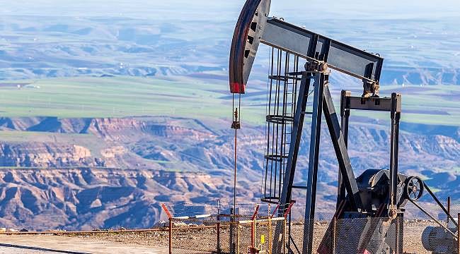 118 dolardan 72 dolara: Hürmüz Boğazı’nda sevkiyat hızlandı, Petrol savaş öncesi seviyeye geriledi