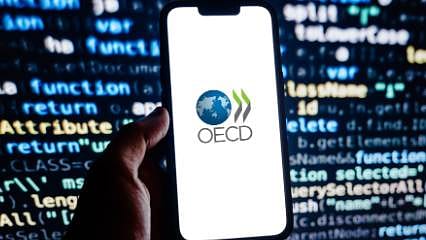 OECD Türkiye için büyüme ve enflasyon tahminini açıkladı: Dünya ve Türkiye ekonomisini neler bekliyor?
