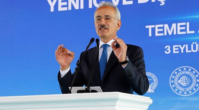 "Gökyüzünde kurduğumuz köprülerle Türkiye'yi küresel bir havacılık merkezi haline getirdik"
