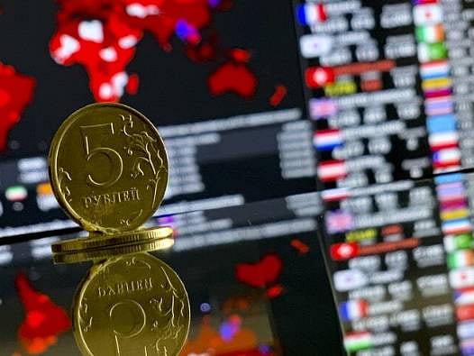 Yaptırımların gölgesinde altına yöneliş: Rusya’da spot altın hacmi katlandı