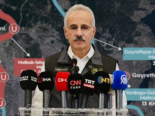 "Halkalı-İstanbul Havalimanı arası seyahat süresi 30 dakikaya düşüyor"