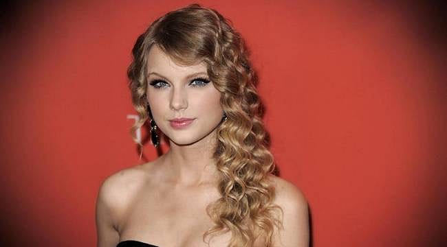 Milyarder pop yıldızı rekorları altüst etmeye devam ediyor: 6. kez müzik dünyasının zirvesinde