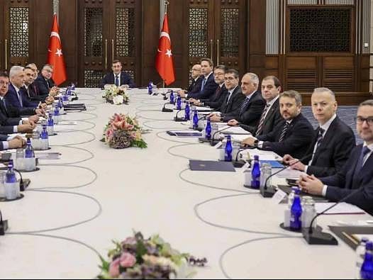 "Rekabet gücünü artıracak politikalar kararlılıkla sürdürülecek"