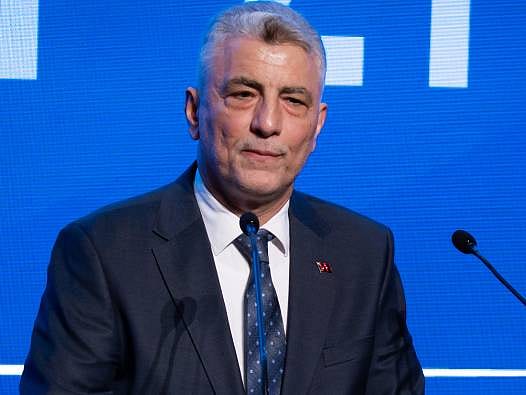 "Yıl sonu OVP hedefimiz olan 282 milyar dolara ulaşmak için tüm gücümüzle çalışıyoruz"