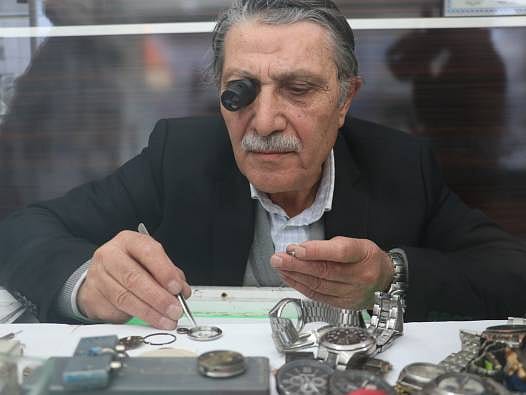 "Tik Tak" sesinde gizli bir ömür: Yarım asırlık saat aşkı