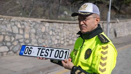 1 Nisan'da denetimler başlıyor: Standart Plaka ile APP Plaka nasıl ayırt edilir? Trafik Başkanı anlattı