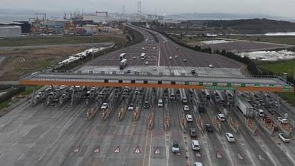 Rakamlarla Bayram trafiği: Köprü ve otoyollardan 12 milyon geçiş