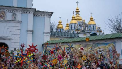 Noel coşkusu dünyayı sardı: Farklı ülkelerden Noel kutlamaları