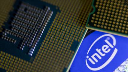 Intel üçüncü çeyrekte gelirini artırdı